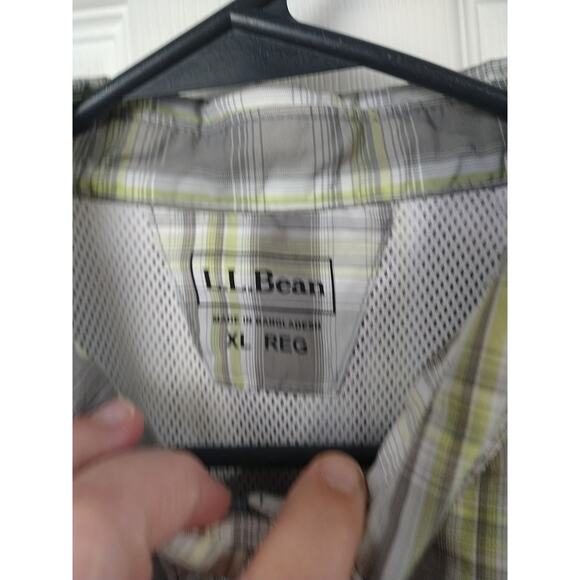 L.L. Bean Men's XL S/S Shirt Vented Grey Yellow Plaid Activewear lightweight - Picture 5 of 9
